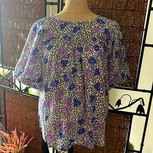 LOFT Floral Shirred Yoke Top M NWT